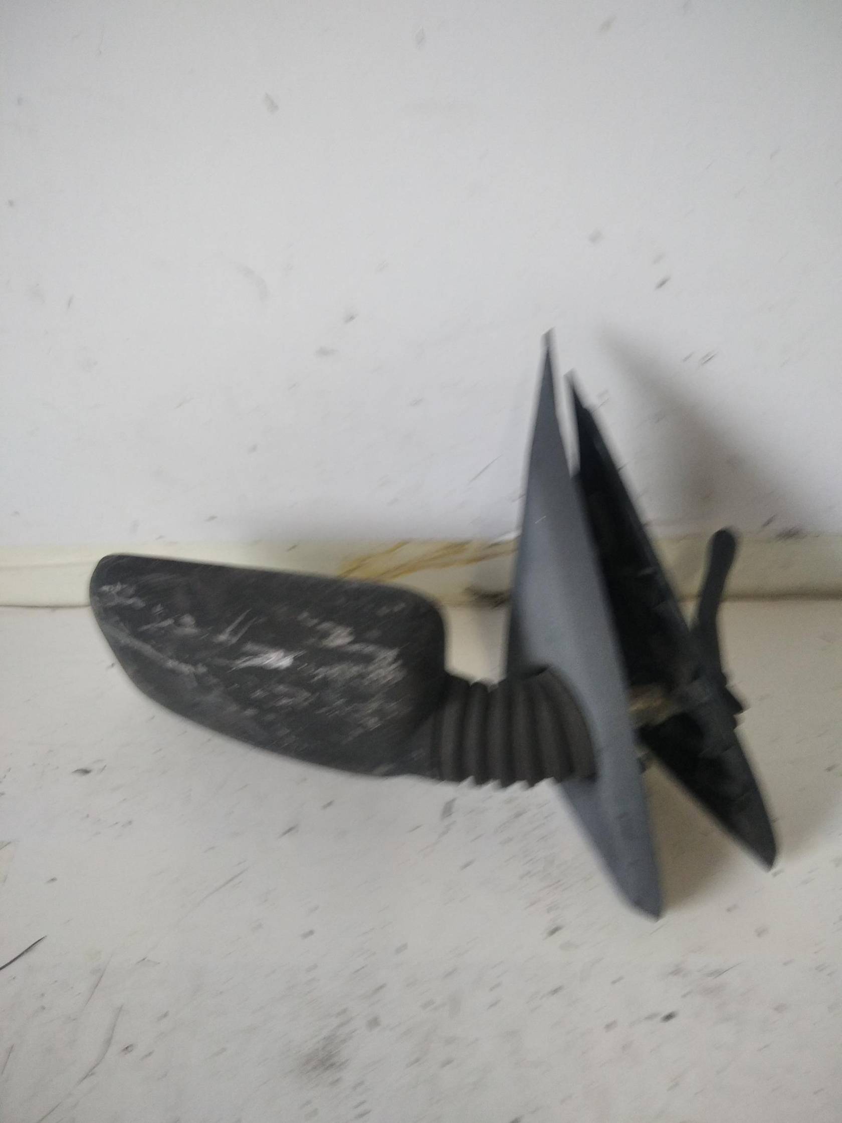 Retrovisore est. dx.